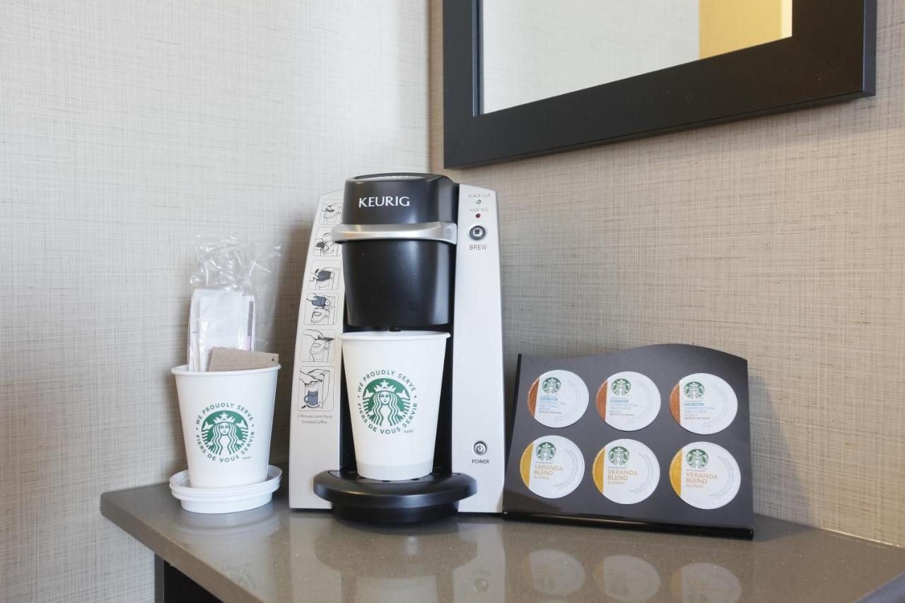 Pomeroy Inn & Suites プリンスジョージ エクステリア 写真