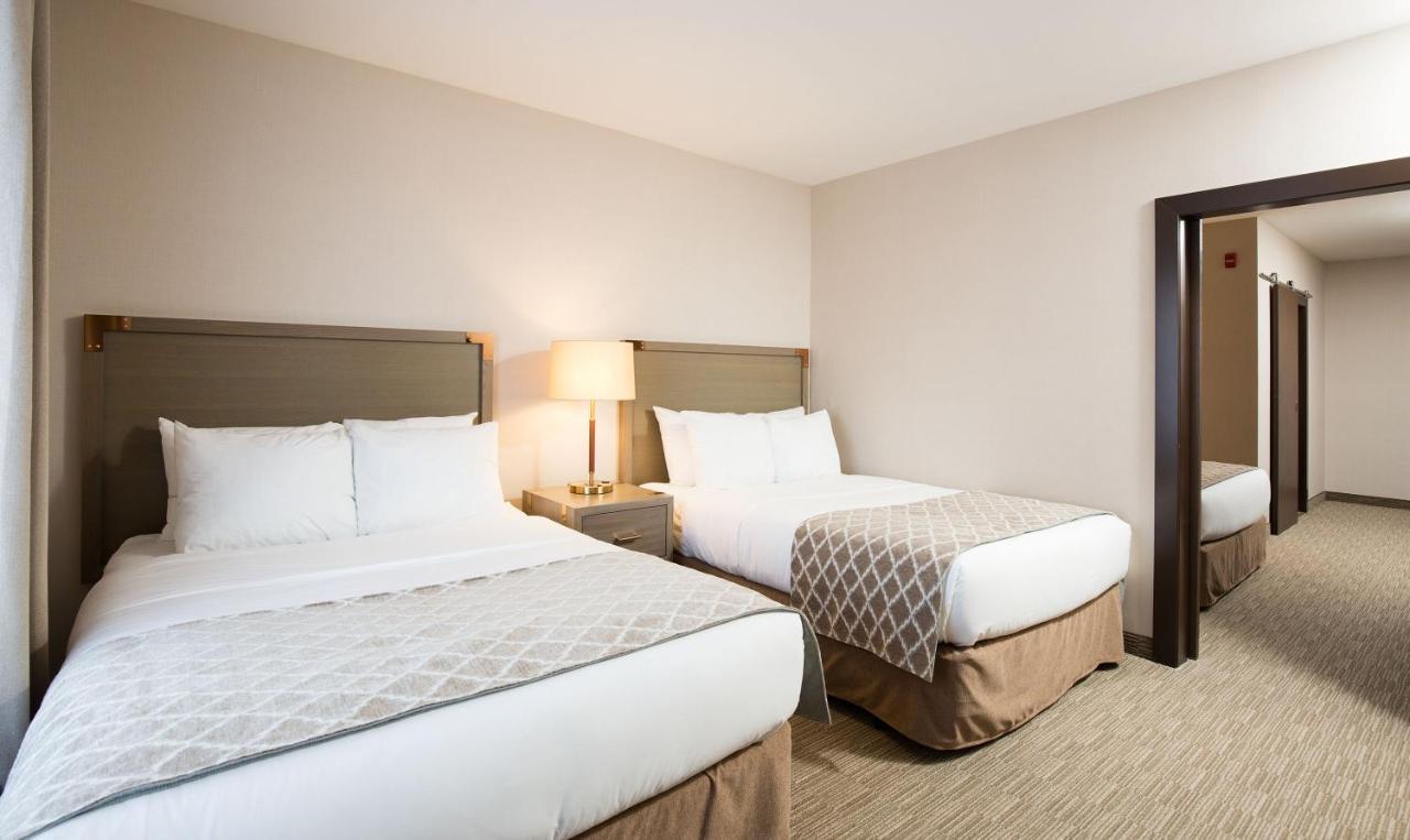 Pomeroy Inn & Suites プリンスジョージ エクステリア 写真