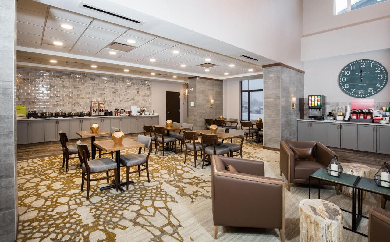 Pomeroy Inn & Suites プリンスジョージ エクステリア 写真