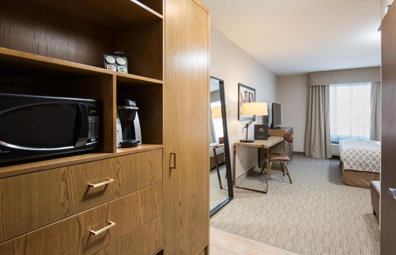 Pomeroy Inn & Suites プリンスジョージ エクステリア 写真