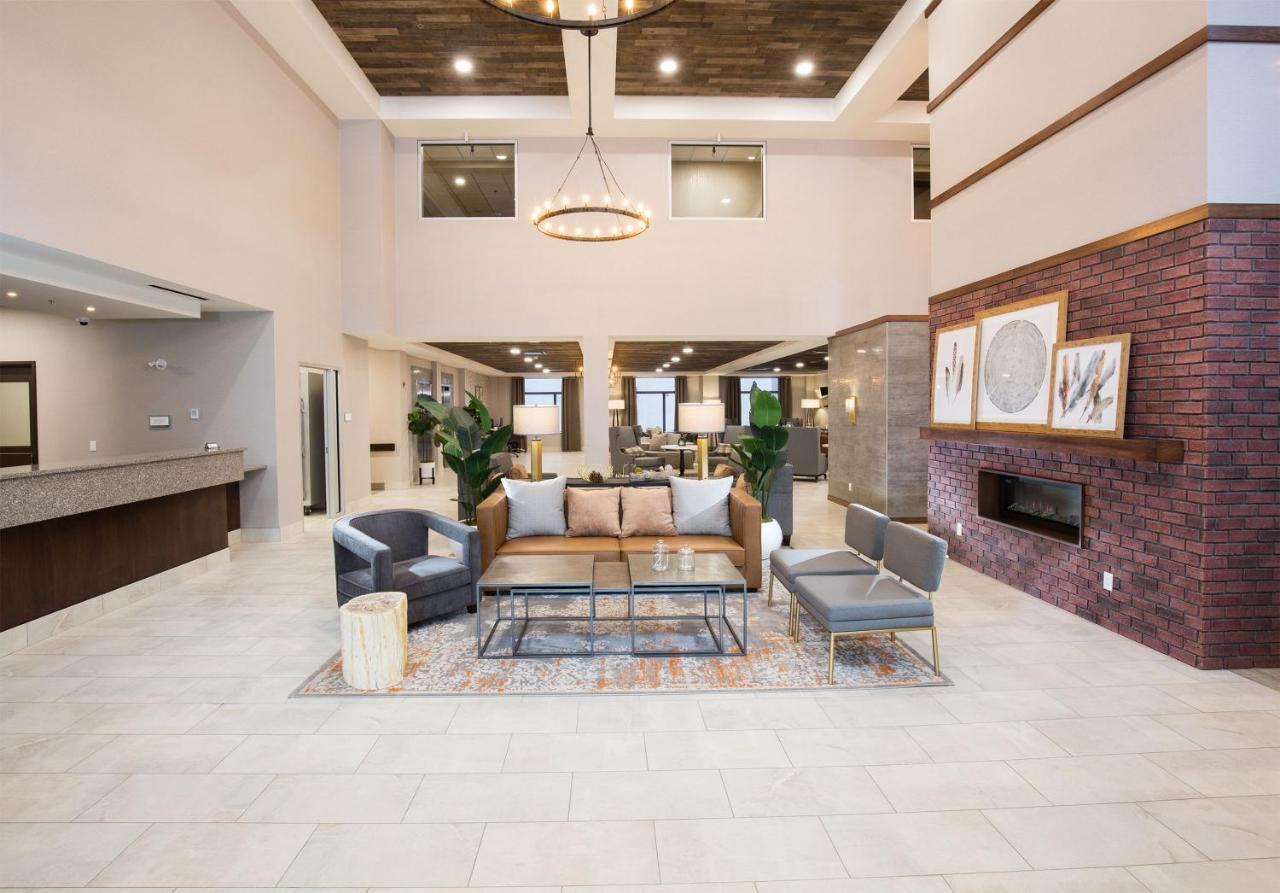 Pomeroy Inn & Suites プリンスジョージ エクステリア 写真