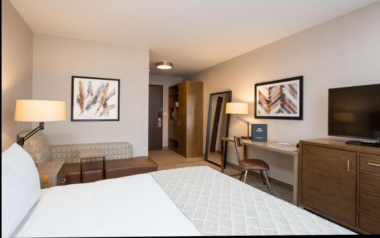 Pomeroy Inn & Suites プリンスジョージ エクステリア 写真